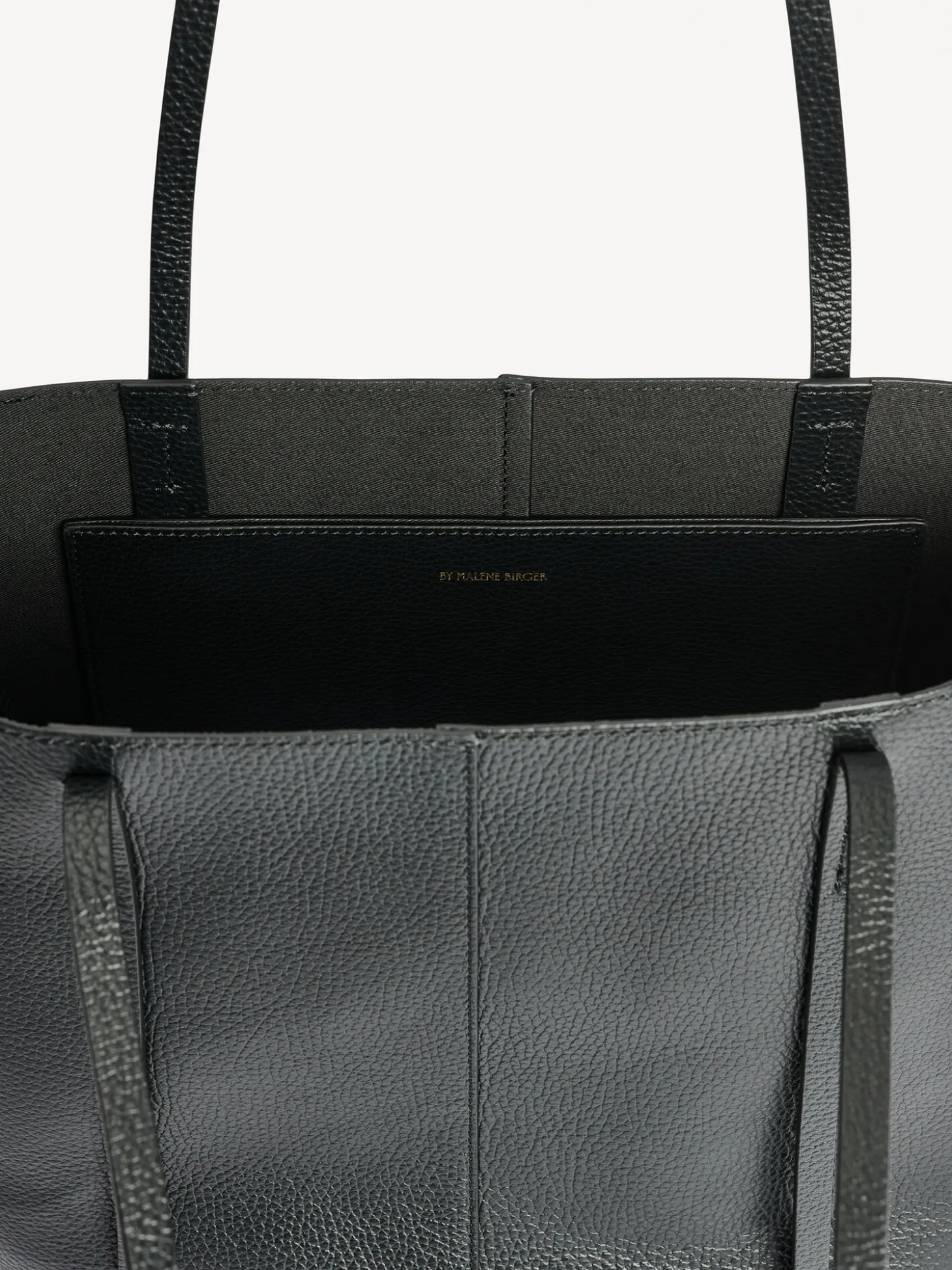 Best By Malene Birger Abilso tote i læder Black