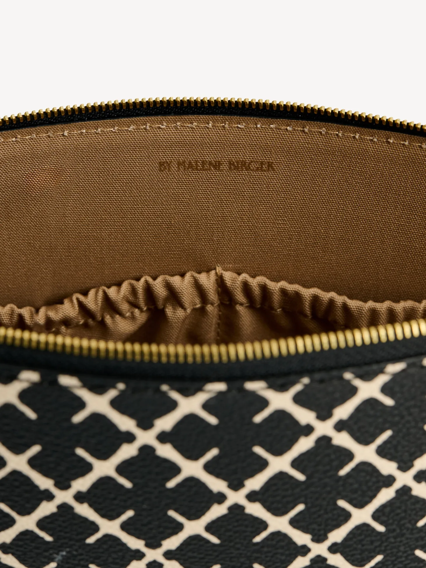 Best By Malene Birger Bae beautyboks, medium Black