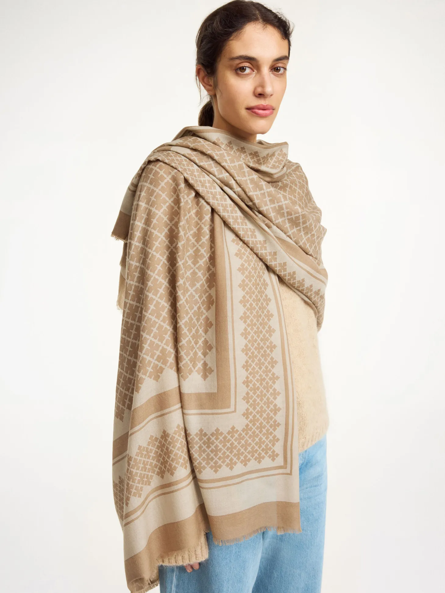 Best By Malene Birger Julee uldtørklæde OysterGray