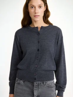 Online By Malene Birger Montie cardigan i merinould Jetgrey
