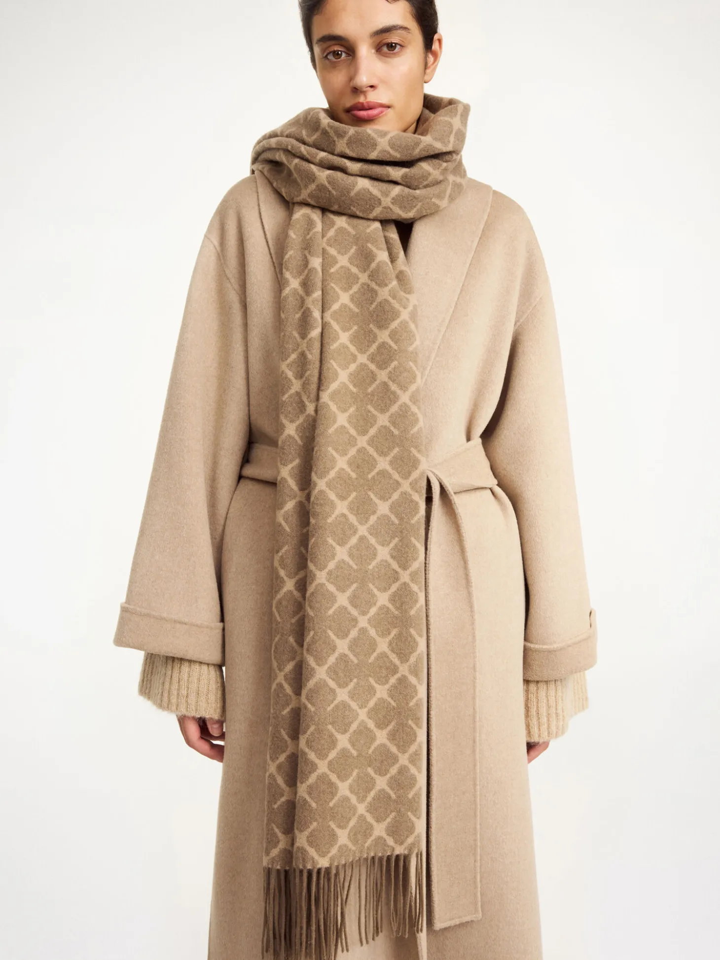 Hot By Malene Birger Ortega tørklæde i kashmir-blanding LightBrown