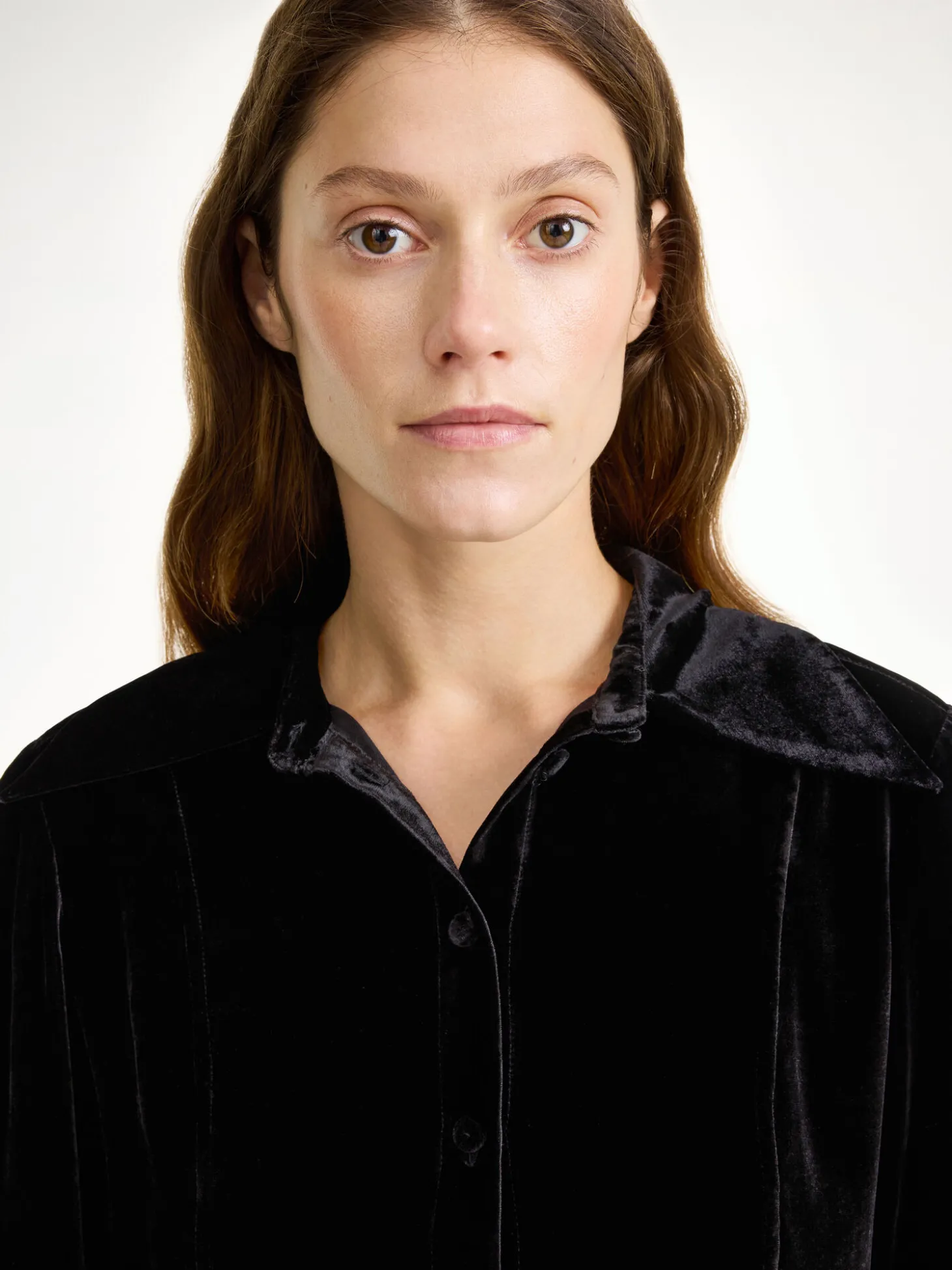 New By Malene Birger Rosiannas fløjlsskjorte Black